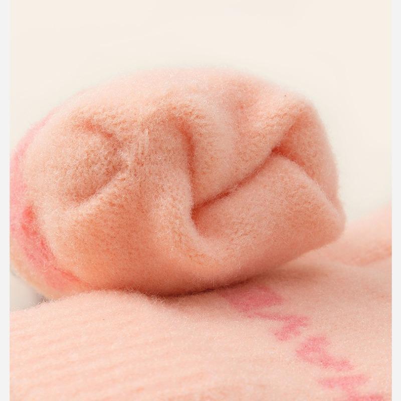 Sweet and cute strawberry embroidery thickened warm knitted five-finger cold-proof women's winter outdoor cycling gloves