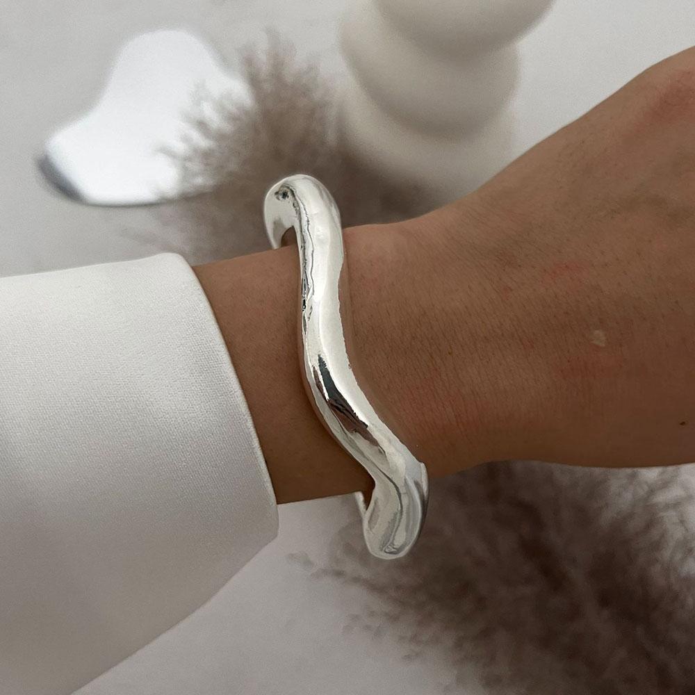 New Wide Cuff Bangles Hip Hop Punk copper Color Geometric Metal Spring Bangles For Women Bracelets Men Jewelry Vintage