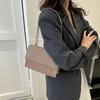 Simple Chain Shoulder Bag Casual Commuter Crossbody Bag New Summer Bag Women's Niche Fashion Square Bag