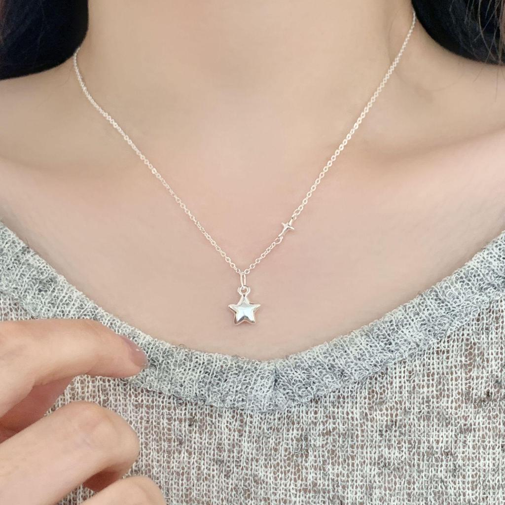 Versatile Five-Pointed Star Pendant Necklace for Women - Trendy, Simple, and Fashionable Clavicle Chain In Style