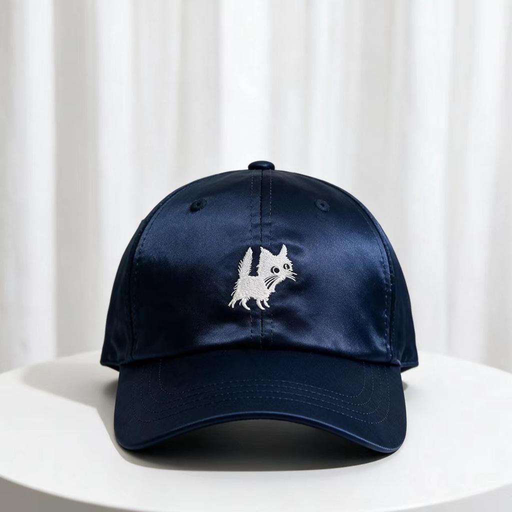 Autumn new fashion satin baseball caps for men and women, sweet and cute little fox embroidered face cap
