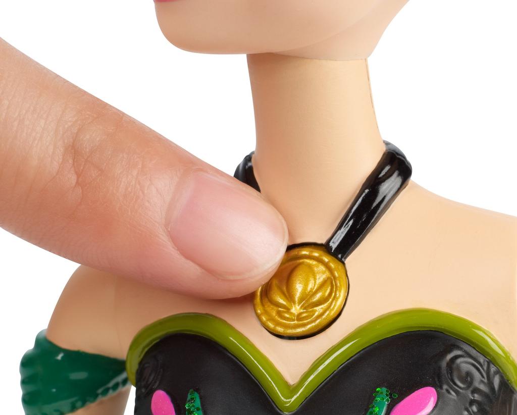 Disney Princezna Ledové království Poprvé (Anglická verze) Zpívající Anna (CJJ08)