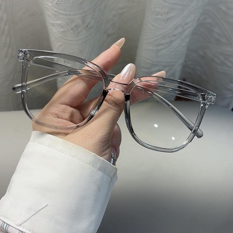

Protective Glasses Anti-blue Light Glasses for Women with Regular Eyeglass Frame Finished Retro Flat Light Frame