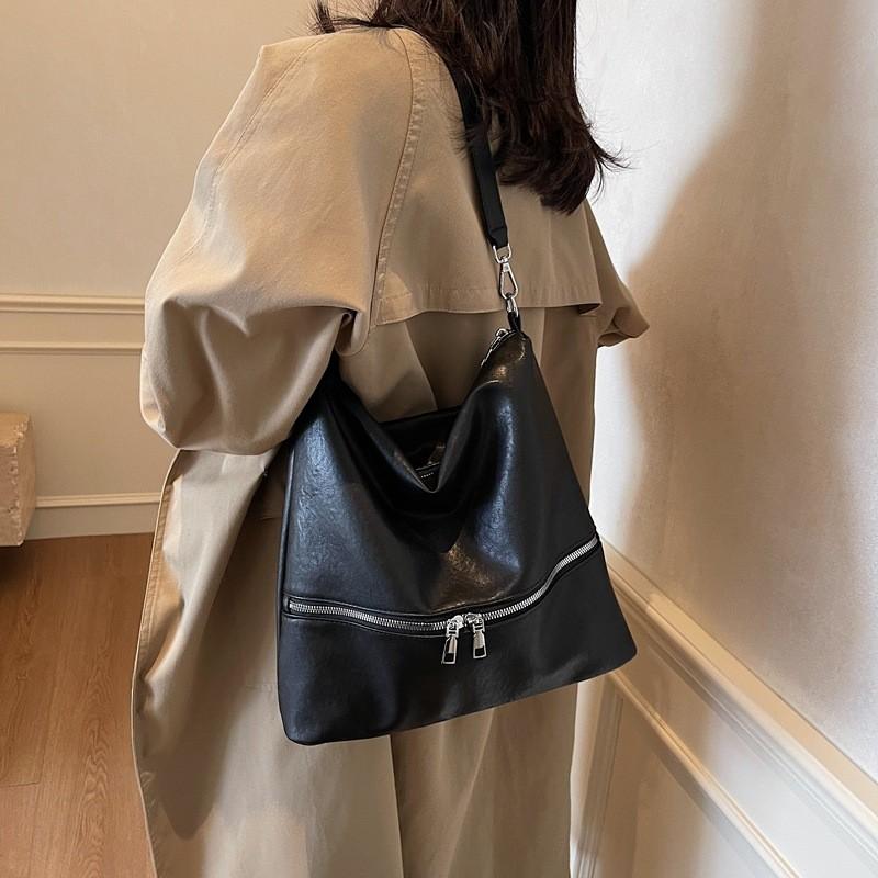 Lightweight Luxurious Winter Tote Bag For Women In Black And Coffee Perfect For Casual Outings