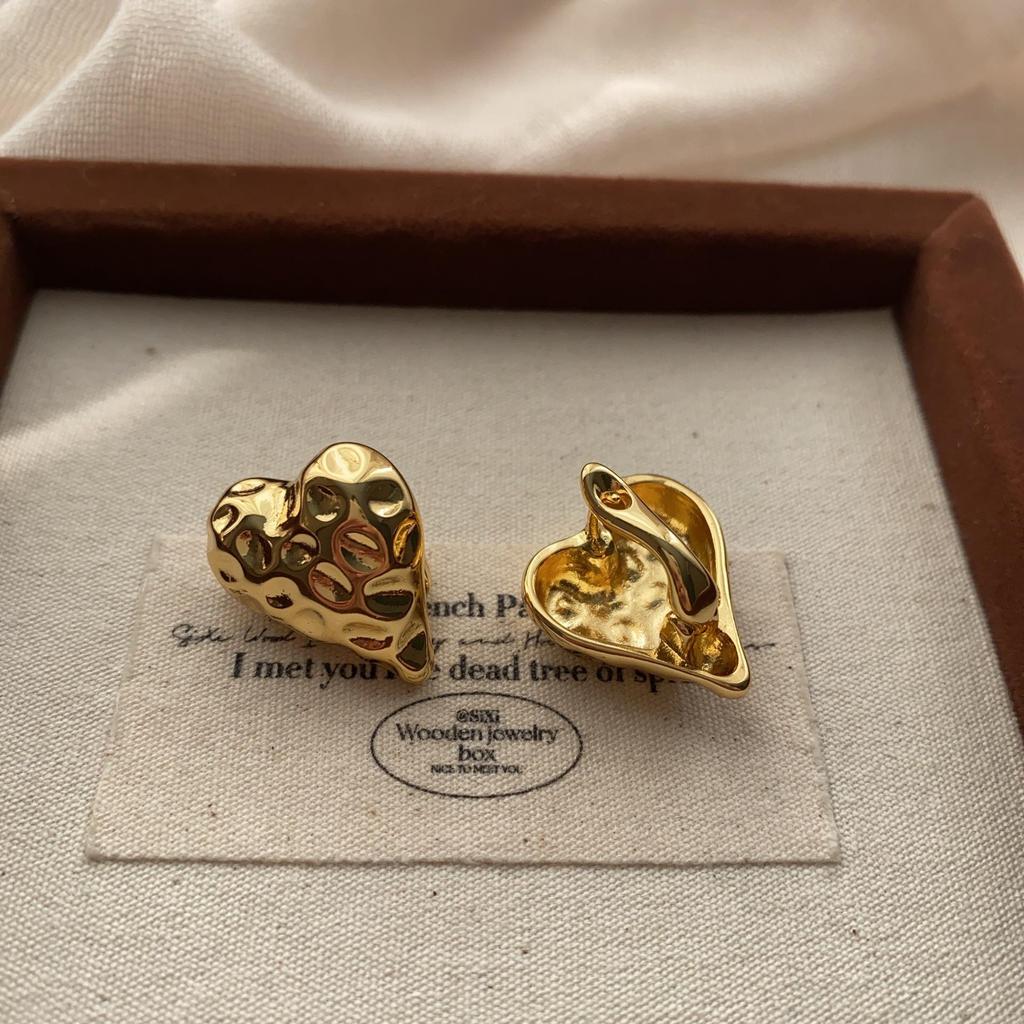 Classic Three-Dimensional Love Stud Earrings, Metal Concave-Convex Hammer Earrings, Niche Luster, Light Luxury, High-End And Unique
