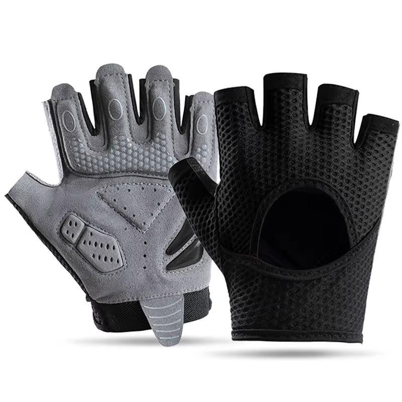 Half finger fitness gloves soft kettlebell horizontal bar play outdoor kettlebell gloves for men and women non-slip and wear-resistant