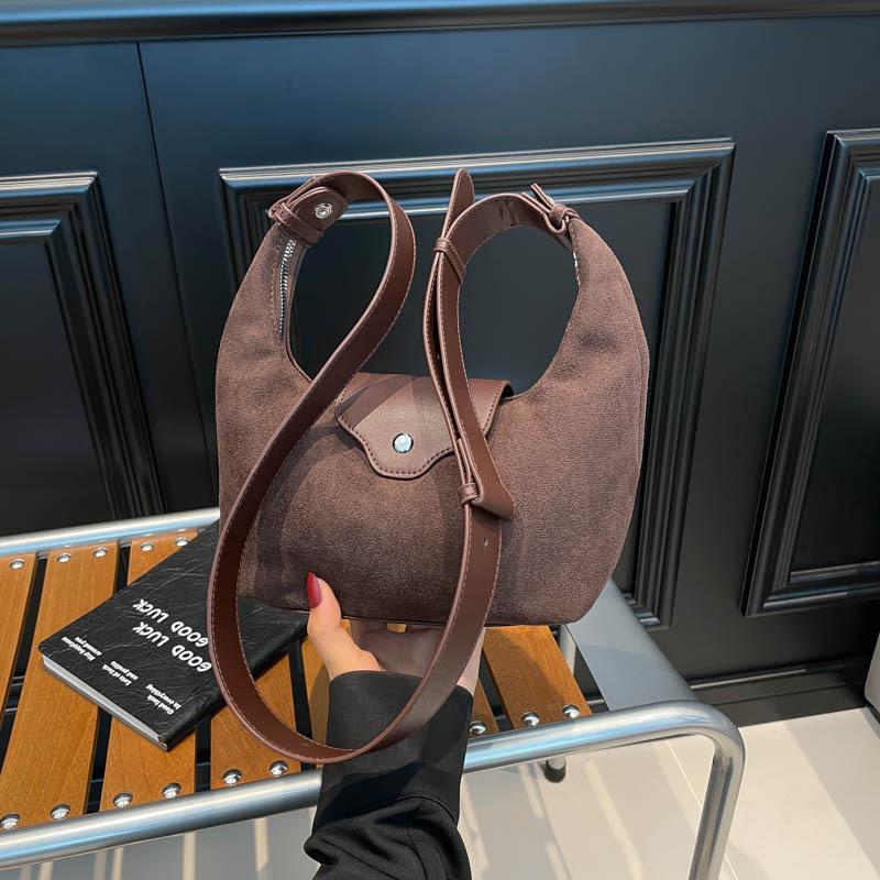 2025 New Autumn and Winter Popular Simple Foreign Fashion Waterproof Shoulder Crossbody Bag Light Tote Handbag