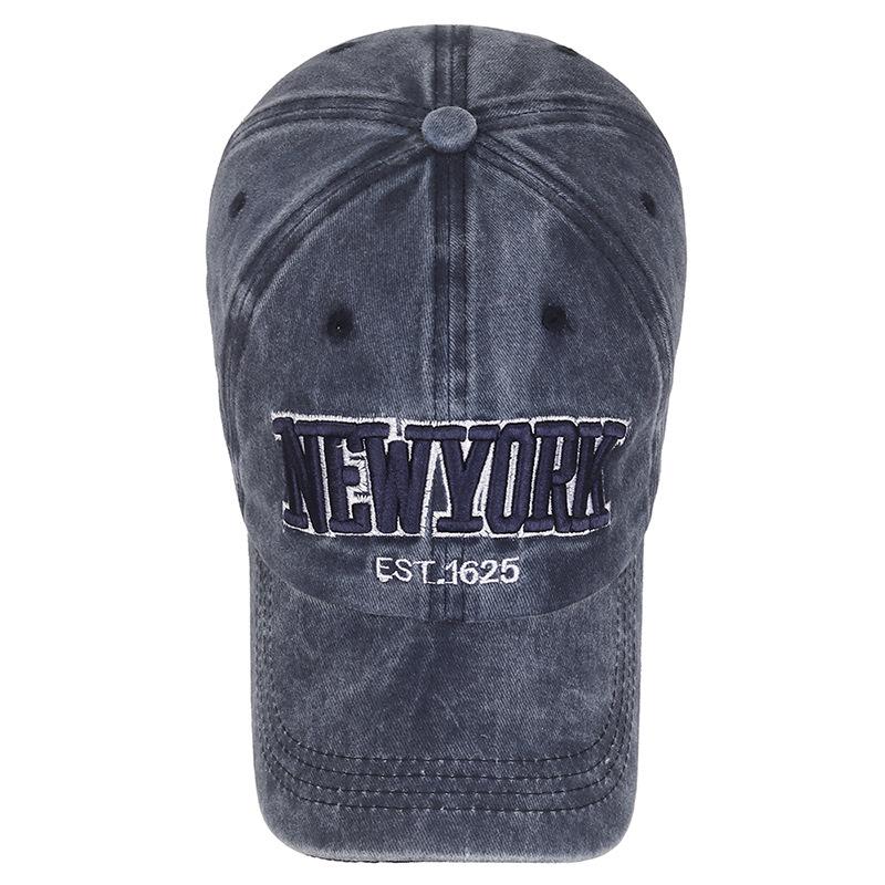 Cappellino con visiera in morbido tessuto lavato vintage: Cappellino da baseball con ricamo 3D, effetto invecchiato, da uomo