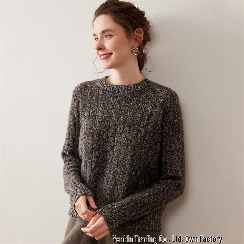Women's Cashmere Round Neck Sweater: Thickened, Long Sleeve, Loose Fit, Lazy Style Knit for Autumn and Winter.