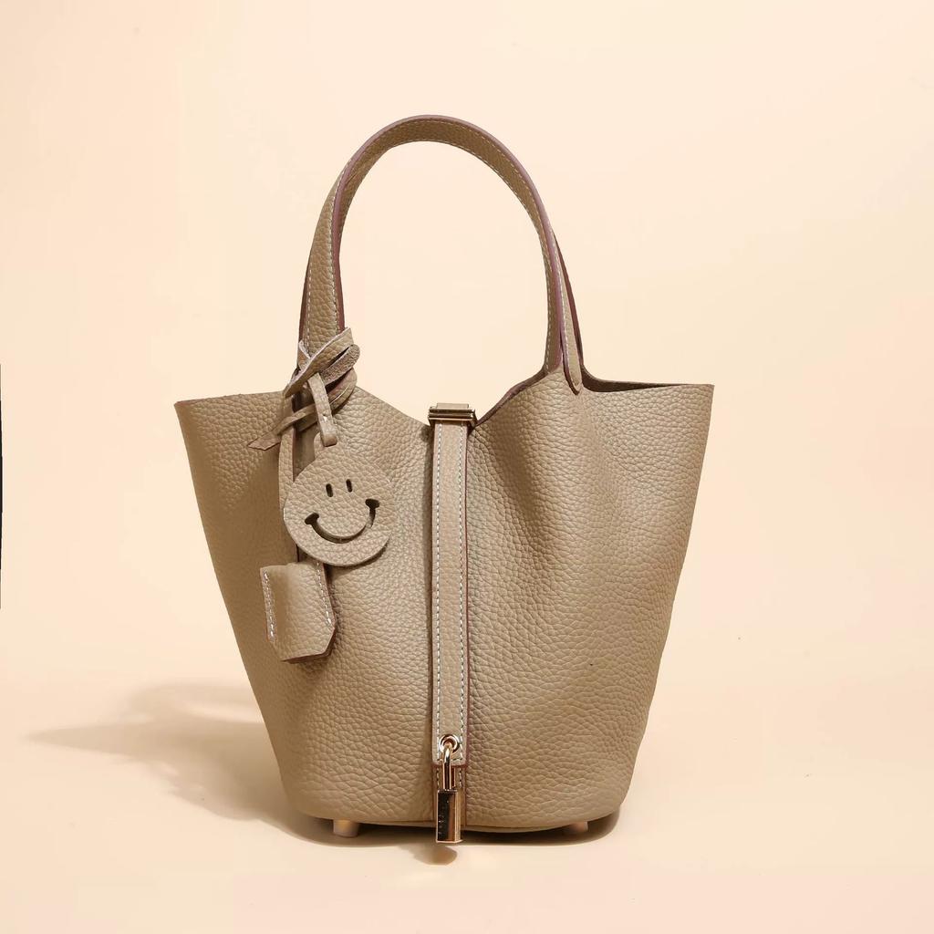 Leder-Togo-Tasche aus hochwertigem Rindsleder, neuwertiger Gemüsekorb, Damen-Beuteltasche, elegante Damen-Pendlertasche
