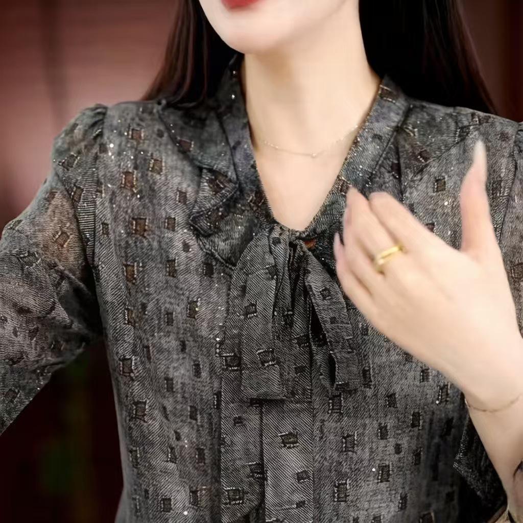 

Stylish Spring/Summer 2026 V-Neck Versatile Women s Slimming Base Layer Shirt 3XL (135-145 lbs)