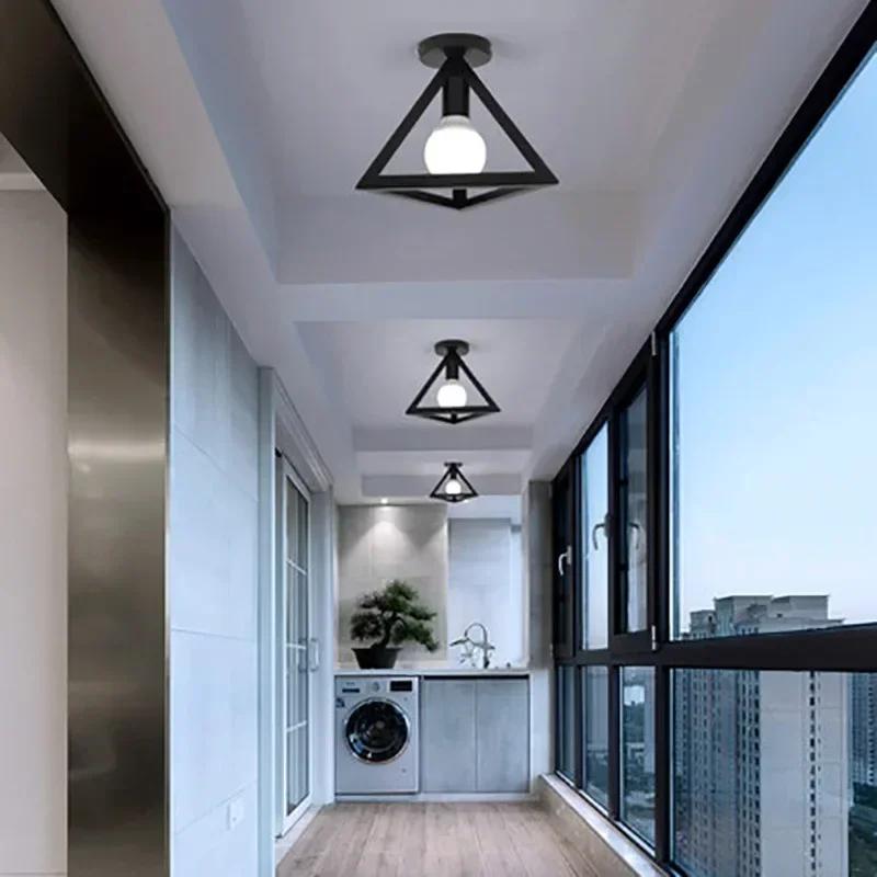 Modern LED Ceiling Lights Black White Triangle Lamps For Balcony Corridor Aisle Restaurant Bar Indoor Indoor Decorative Fixtures