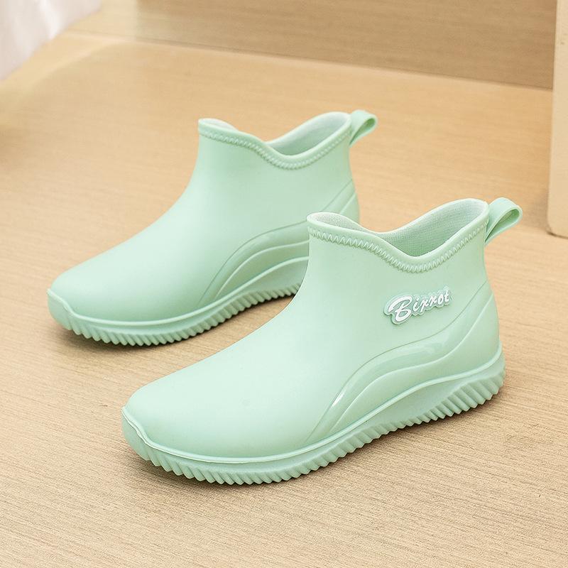 Short Rain Shoes Women's New Fashion Couple Rain Boots Non-slip Waterproof Shoes Soft Sole Wear-resistant Work Water Boots Rubber Shoes