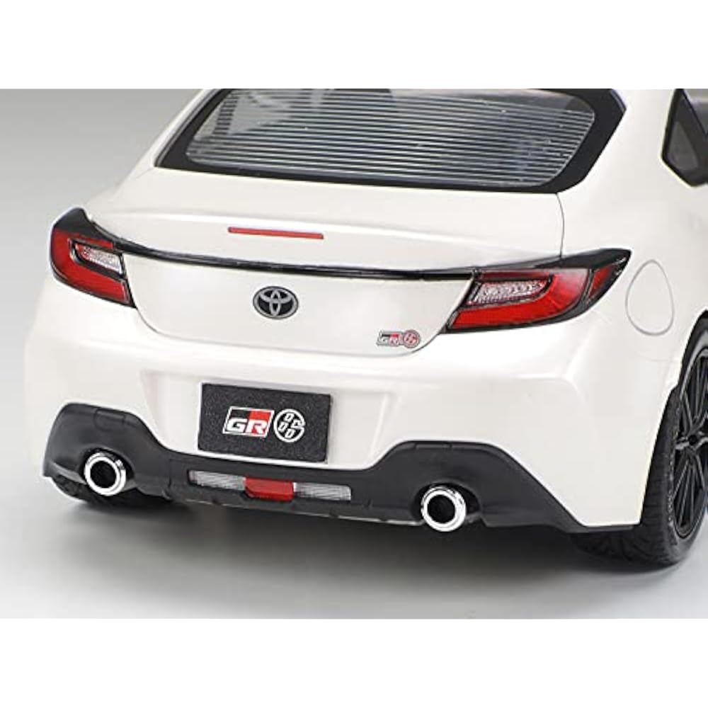TAMIYA 1/24 SPORTS CAR SERIES No.361 TOYOTA GR86 PLASTIC MODEL 24361