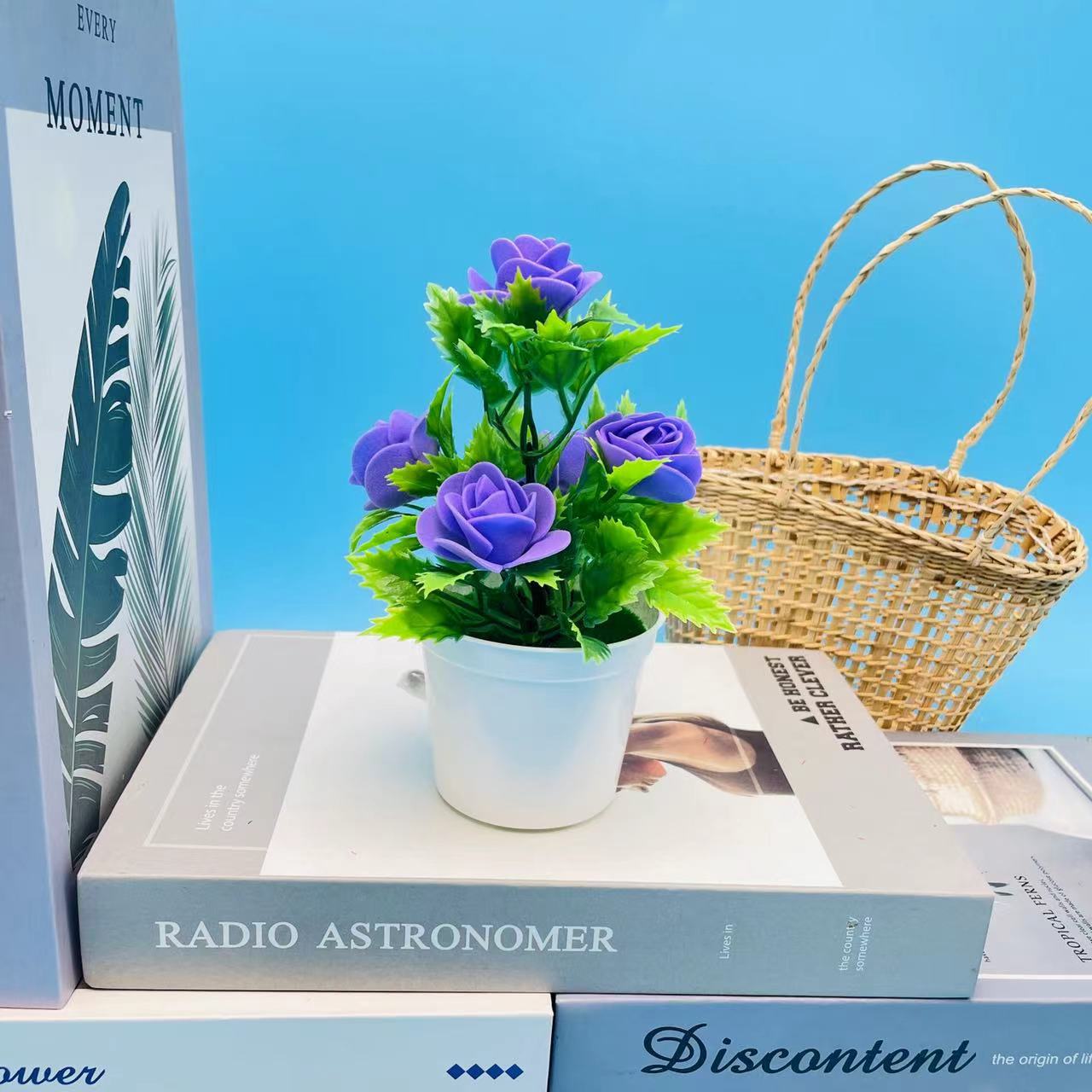 

Simulated Rose Potted Plant Creative Decoration Home Green Indoor and Outdoor Landscape Bedrooms Living Rooms, Desktop Decor фиолетовый