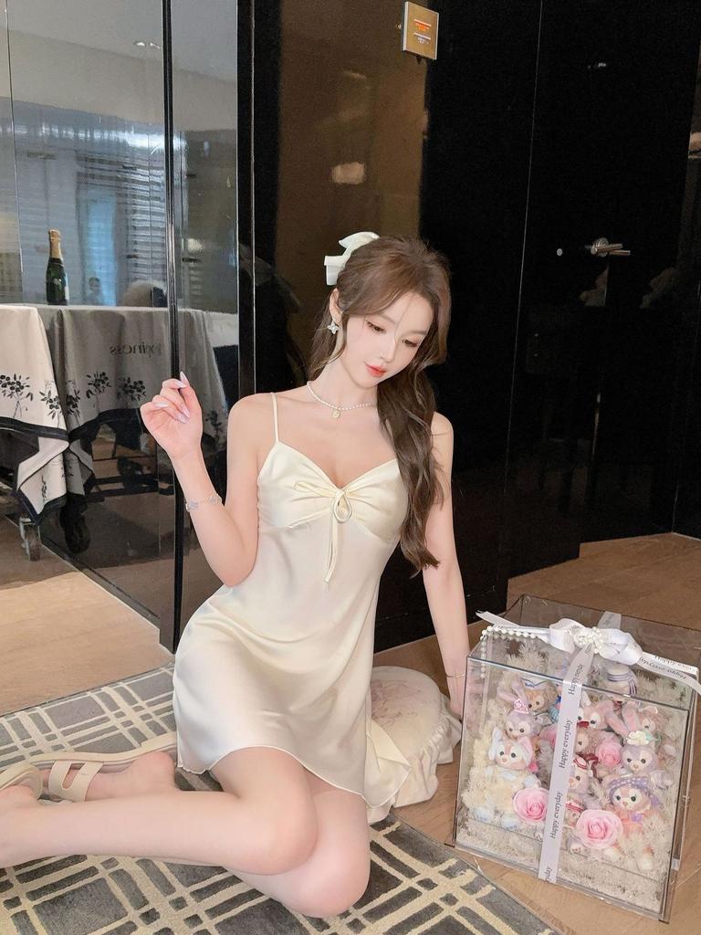 Sexy pajamas women's ice silk pure desire wind bow suspender nightdress with chest pad new loungewear available