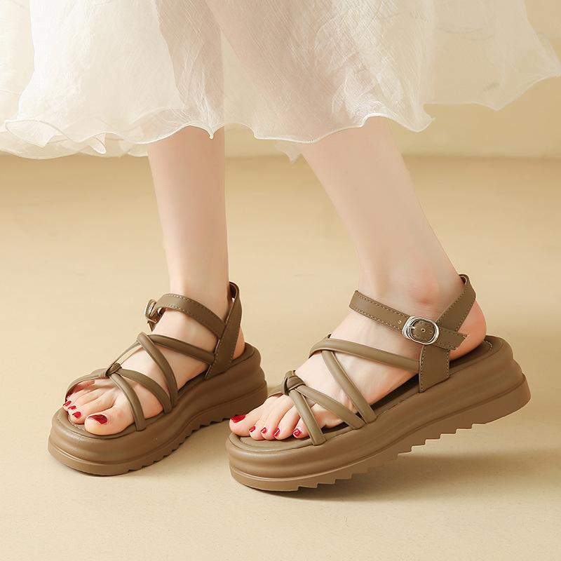 2025 Summer New Girls Sandals Soft Sole Korean Version Breathable Roman Shoes Fairy Wind Big Children Princess Sandals