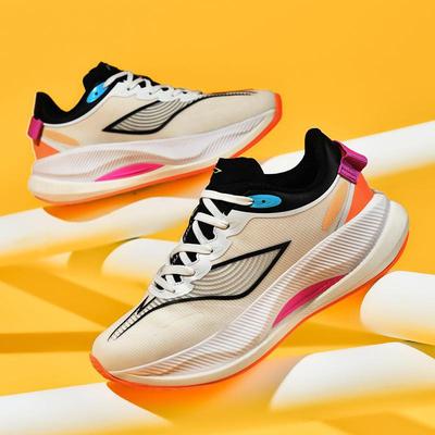 Yueying 4 Leichte Carbonplatte Laufschuhe Stoßdämpfung Hochelastische Sneaker Herrenschuhe All-Terrain Trainingslaufschuhe Damenschuhe T