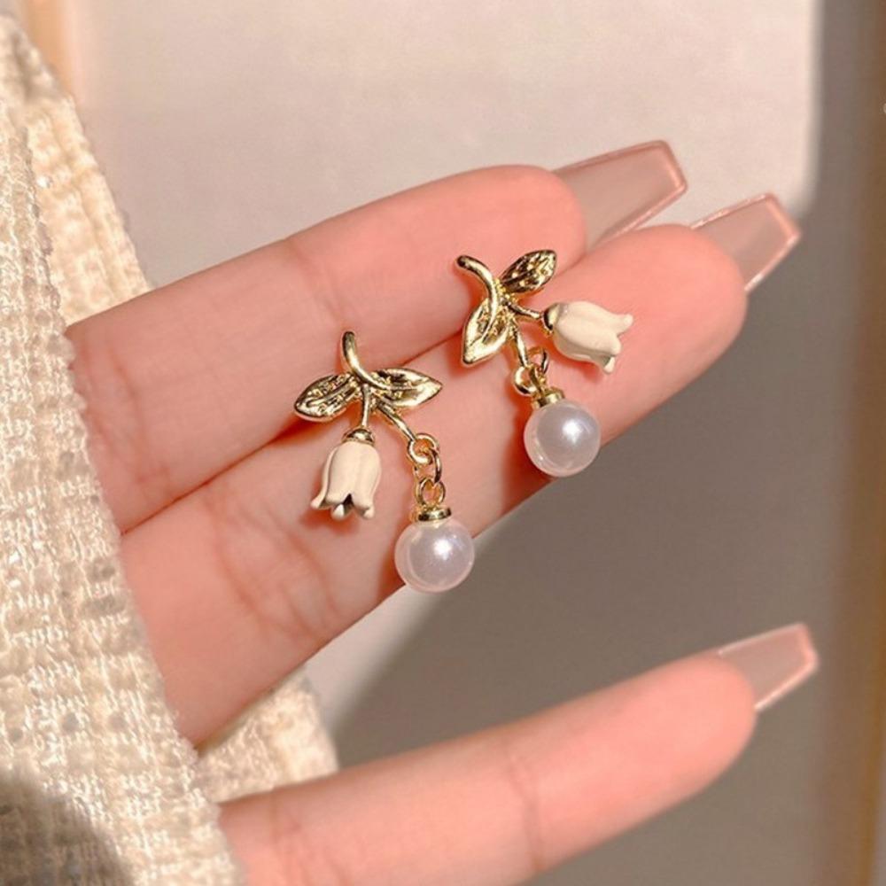 Cercei cu perle Cercei de damă de înaltă calitate