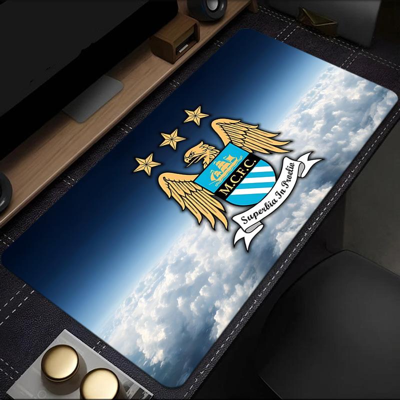 Tappetino per mouse con stemma del Manchester United, Base in gomma, Tappetino per mouse per giocatori e uso in ufficio, Scrivania da gioco, Tappetino facile da pulire Regali di Natale per tifosi
