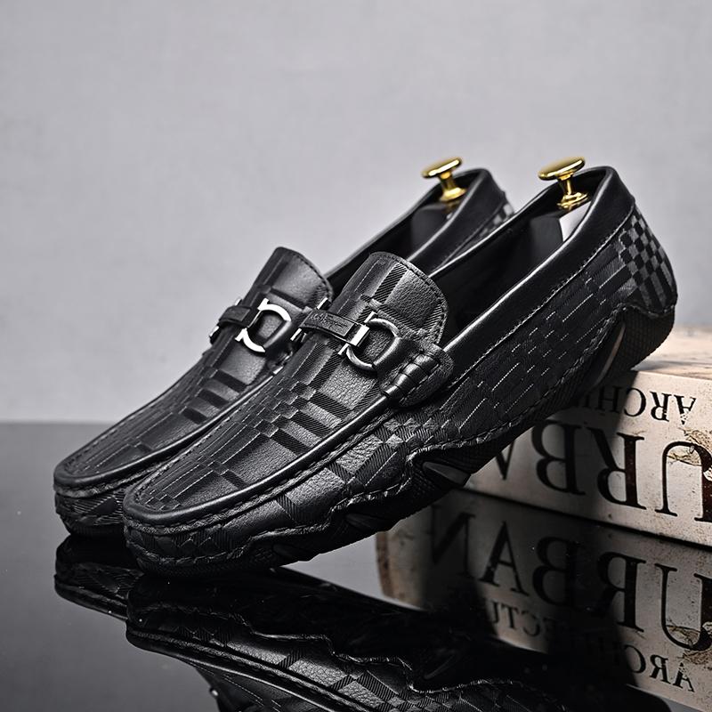 FashionMen Shoes Slip On Genuine Leather Luxury Black Sneakers Trend Comfortable Casual oxfords Men Shoes Design Moccasins Man shoes