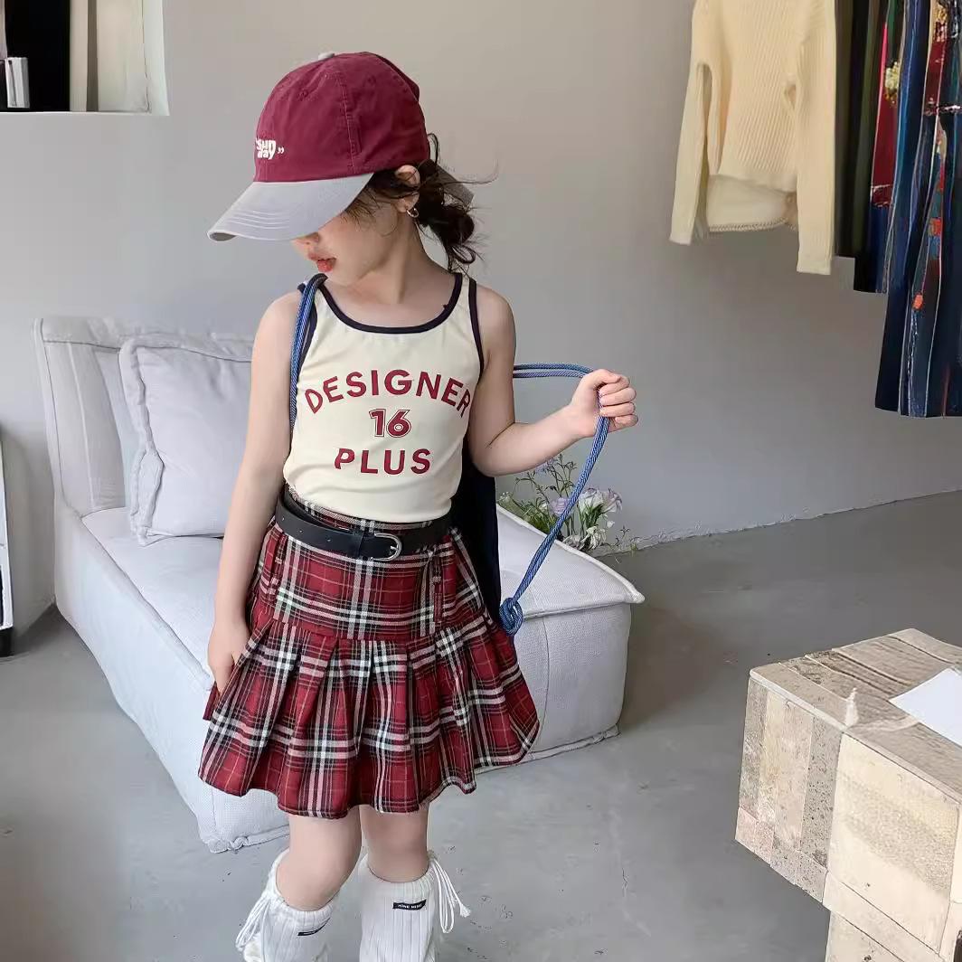 

Girls Preppy Summer 2025 Sleeveless Letter T-shirt & Plaid Skirt Set 110cm