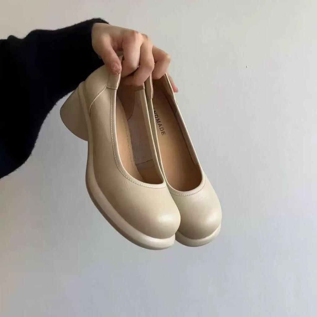 Spot version~ French round head high heels for women's commuting light mouth thick heel single shoes temperament one pedal Mary Jane shoes