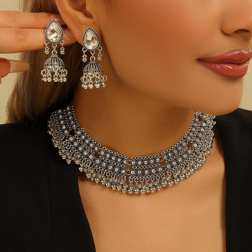 Premium Sense Full Diamond Dinner Necklace Earrings Necklace Set Versatile