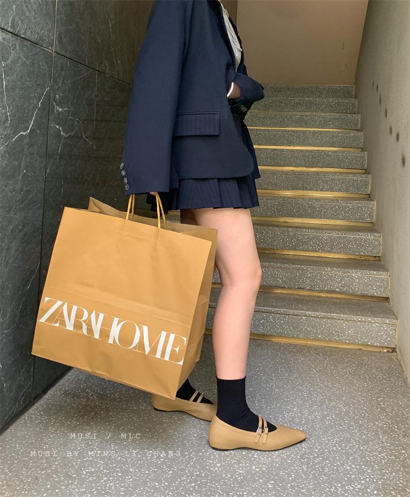 2025 Height increase retro round head shallow mouth single shoes women's new one-word with soft leather thick sole Mary Jane small leather shoes