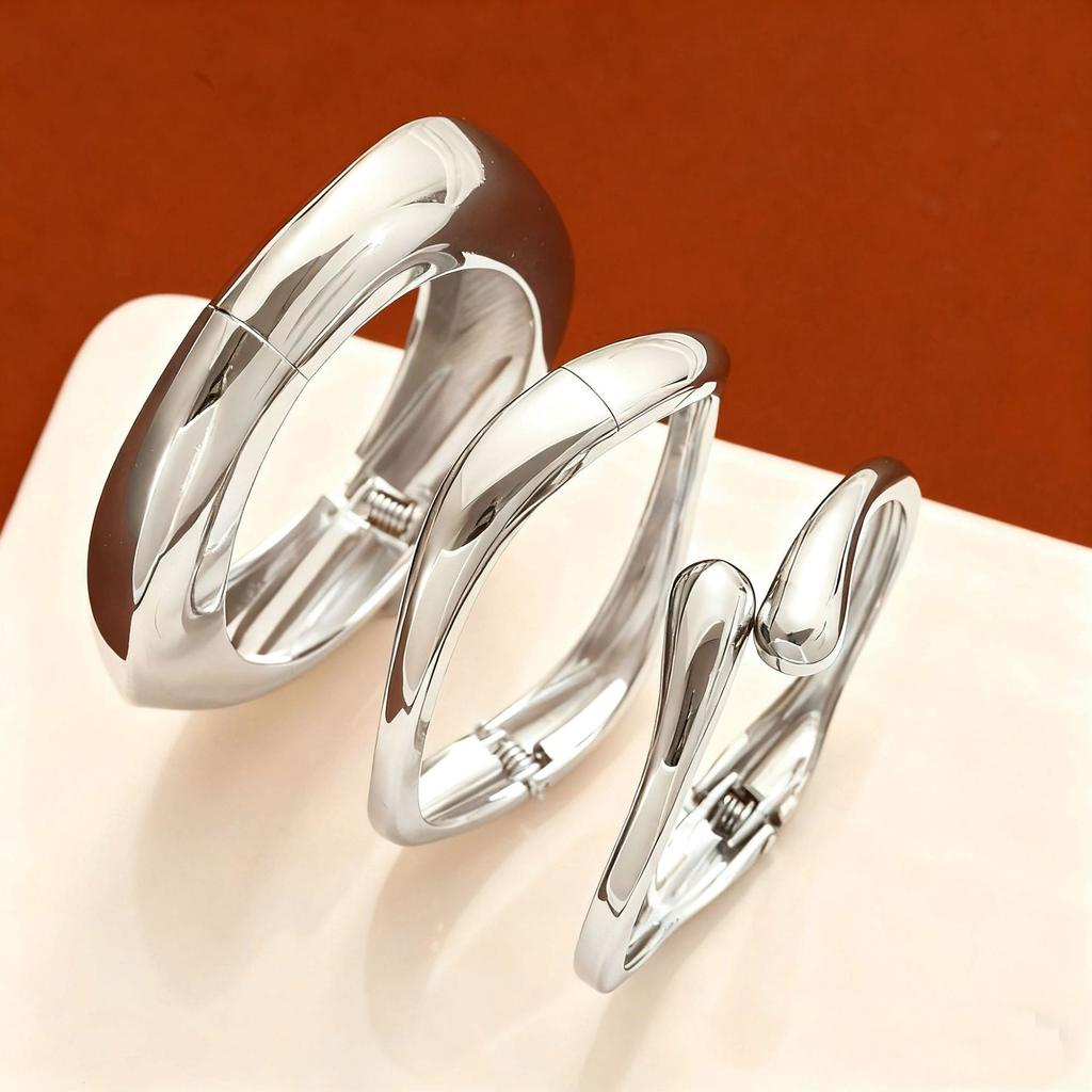 Vintage Hip Hop Metal Cuff Bangles Punk Gold Silver Color Geometric Spring Bangles For Women Bracelet Men Daily Jewelry Gifts