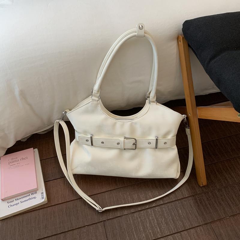 Solid Color Shoulder Bag with Buckle Strap Design Stylish Crossbody Bag for Daily Fashion Use