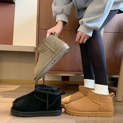 Internet Celebrity Snow Boots Women's Winter 2024 New Versatile Fluffy Shoes Wear Flat-bottomed Piled Thickened Warm Cotton Shoes