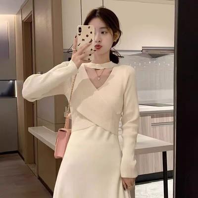Temperament Is Thin, Waist Long Dress, Women's Small Inner Matching Coat A-shaped Skirt, Autumn and Winter Design Sense Neck Dress
