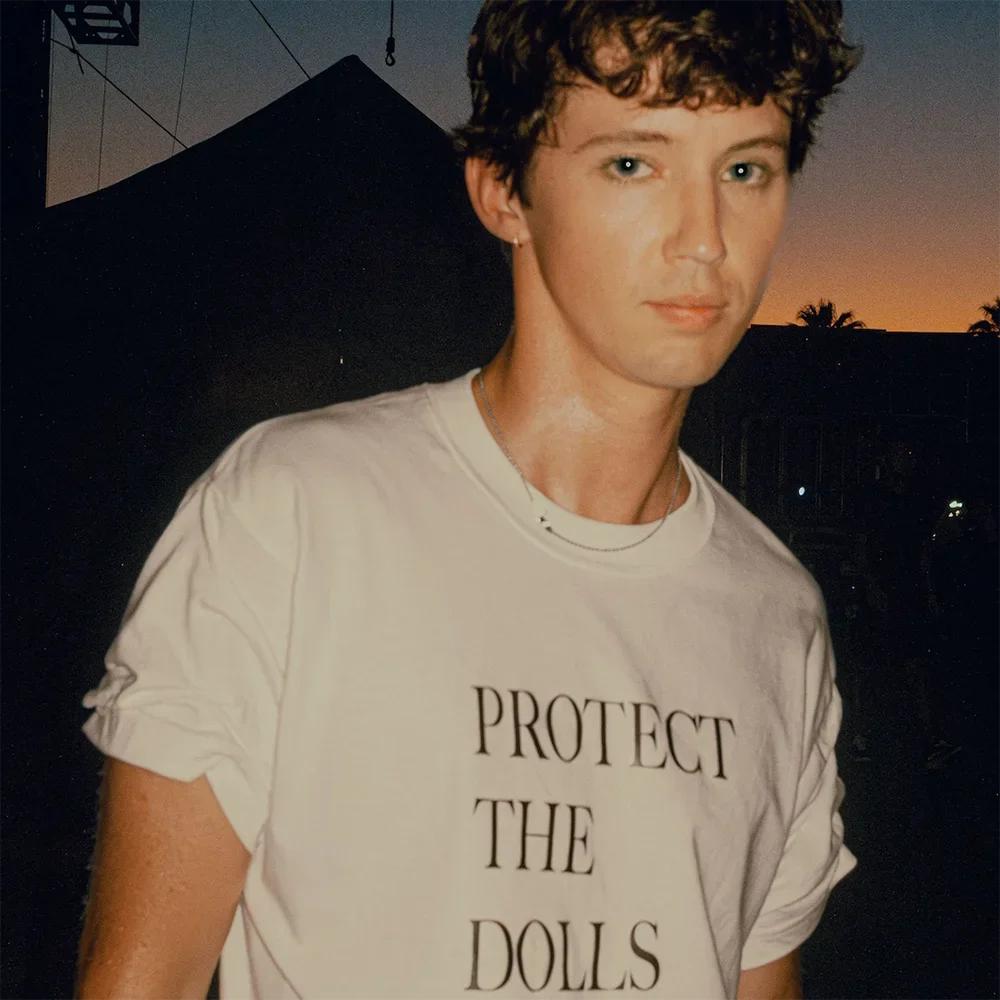 Men Women Clothing Streetwear High Quality Protect The Dolls T Shirt Men_Women Harajuku Aesthetic Letter Print T-Shirt Unisex