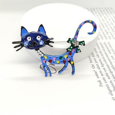 Vintage Pearl Cartoon Cat Enamel Brooch for Women - High-End Corsage Pin