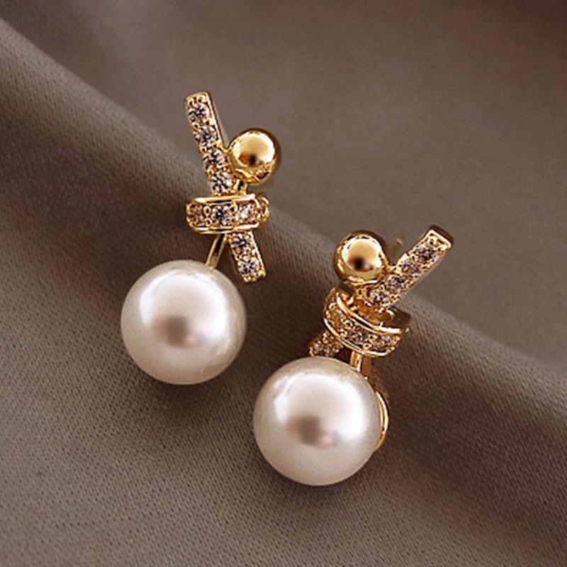 

Korean Style Imitation Pearl Zircon C-Shaped Gold Hoop Earrings - Versatile Geometric Design for Women