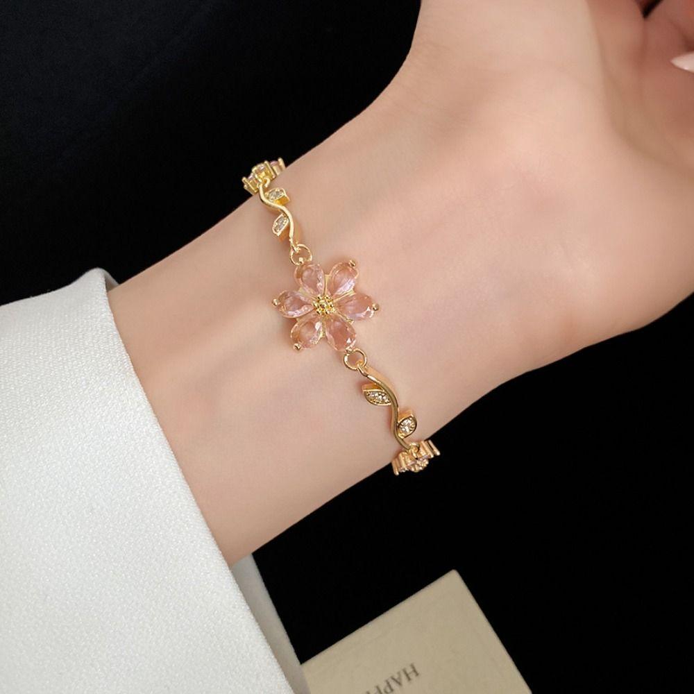 Luxury Zircon Flower Bracelet Fashion Shiny Rhinestone Bangle Elegant Elegance Bracelet  For Women