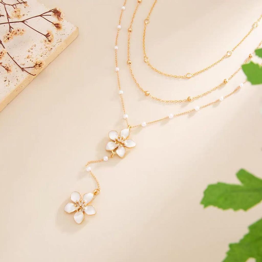 Vintage Romantic Pink Drip Oil Flower Pendant Necklace For Women Boho Exquisite Imitation Pearl Beads Choker Party Jewelry Gifts
