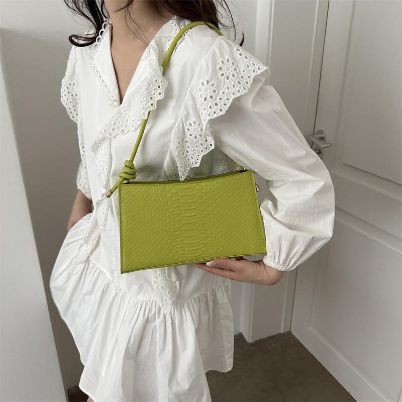 Trendy Urban Simple Design Small Shoulder Bag For Women With Zipper Closure