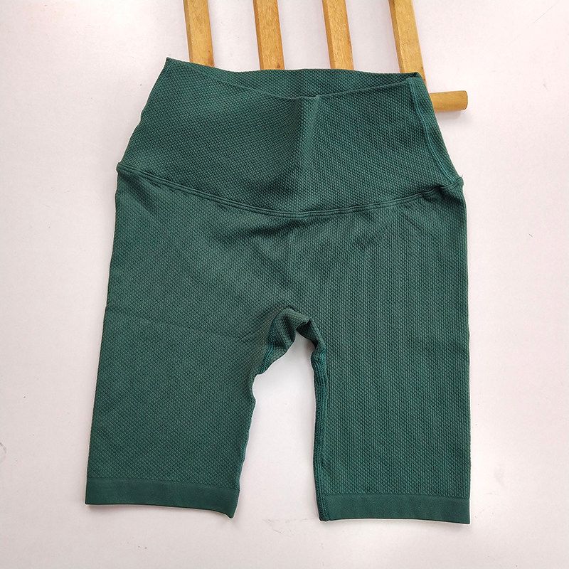 

European and American Seamless Sports Style Fitness Running Shorts Women Yoga Sports Outdoor High Waist Tight Breathable Cropped Pants Summer Dark Green L