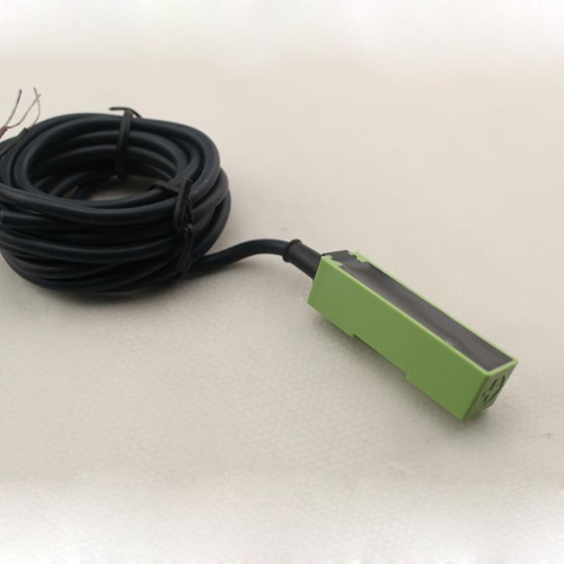 HUGONG PS12-8DNN2PP2D1D2AOACDODC Square Inductive Proximity Sensor