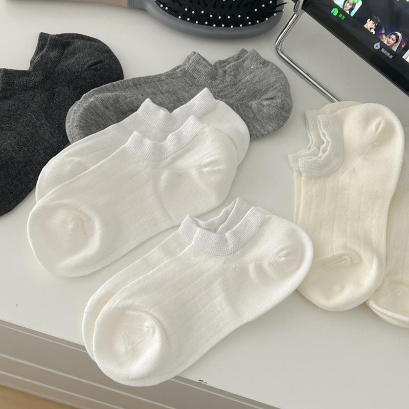 5 Pairs of Female Spring and Summer Thin Shallow Mouth Can Not Fall Off with Boneless Breathable Invisible Socks