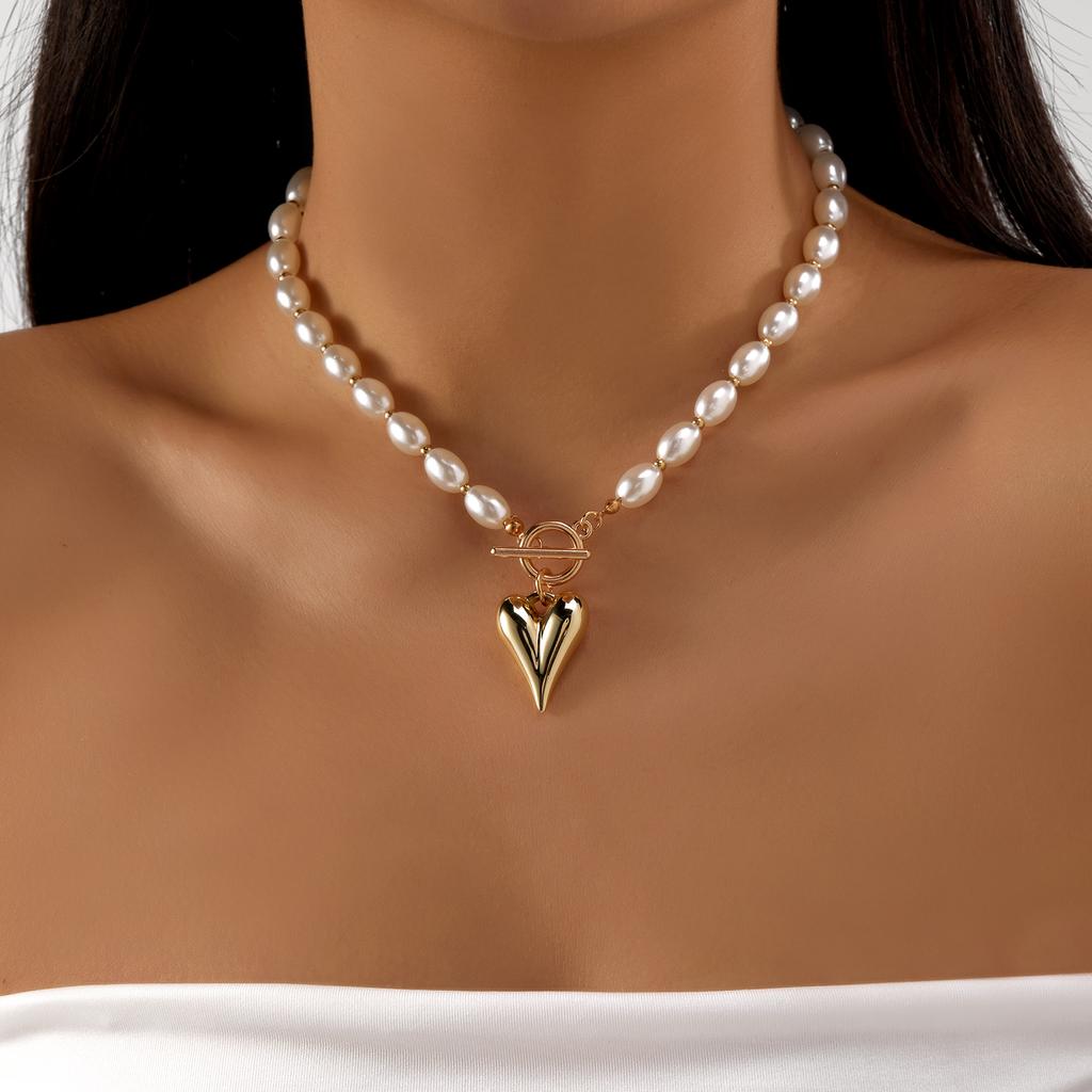 Exquisite Red Crystal Heart Pendant Necklaces for Women Handmade Elegant Imitation Pearls Clavicle Chain Party Jewelry Gifts
