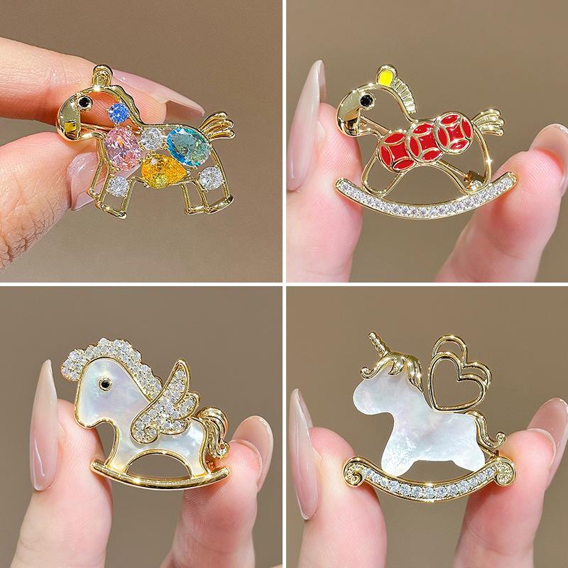 Cute Cartoon Pony Brooch Exquisite Zodiac Horse Brooch Pin For Women Temperament Clothing Accessories Men Suit Lapel Corsage