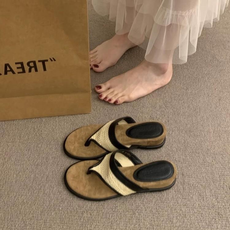 Retro bequeme vielseitige Keilabsatz Zehensandalen Damen Sommerbekleidung Römische Schuhe literarisch Mori schön Strand coole Hausschuhe