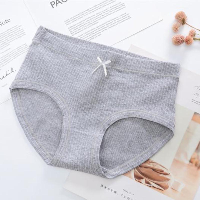 Women's Pure Cotton Mid-Waist Briefs - Breathable, Comfortable, Hip-Hugging, Colored Briefs for Young Girls