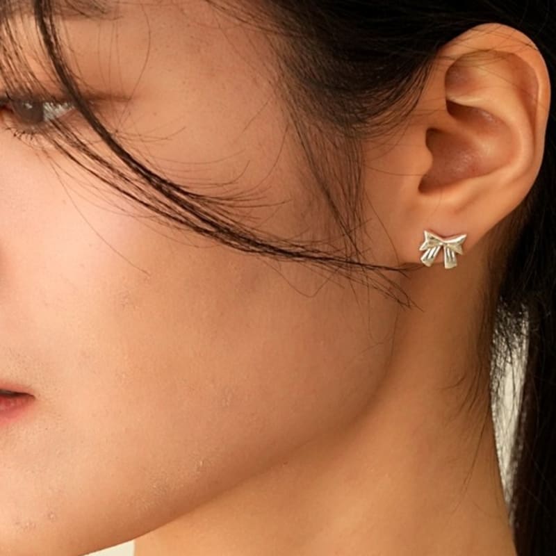 BELLOOGGI Ribbon Earring