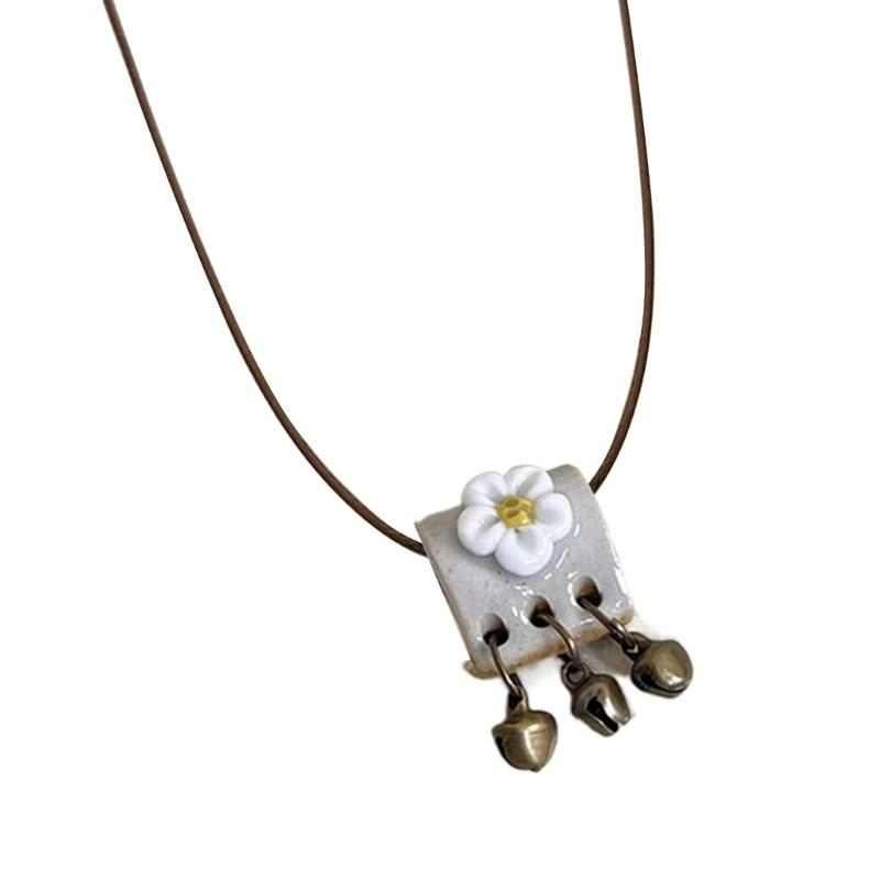 Exquisite Traditional Chinese Style Necklace Ethnic Style Pendant Neck Chain Antique Corded Butterfly Flower Charm Chain 1