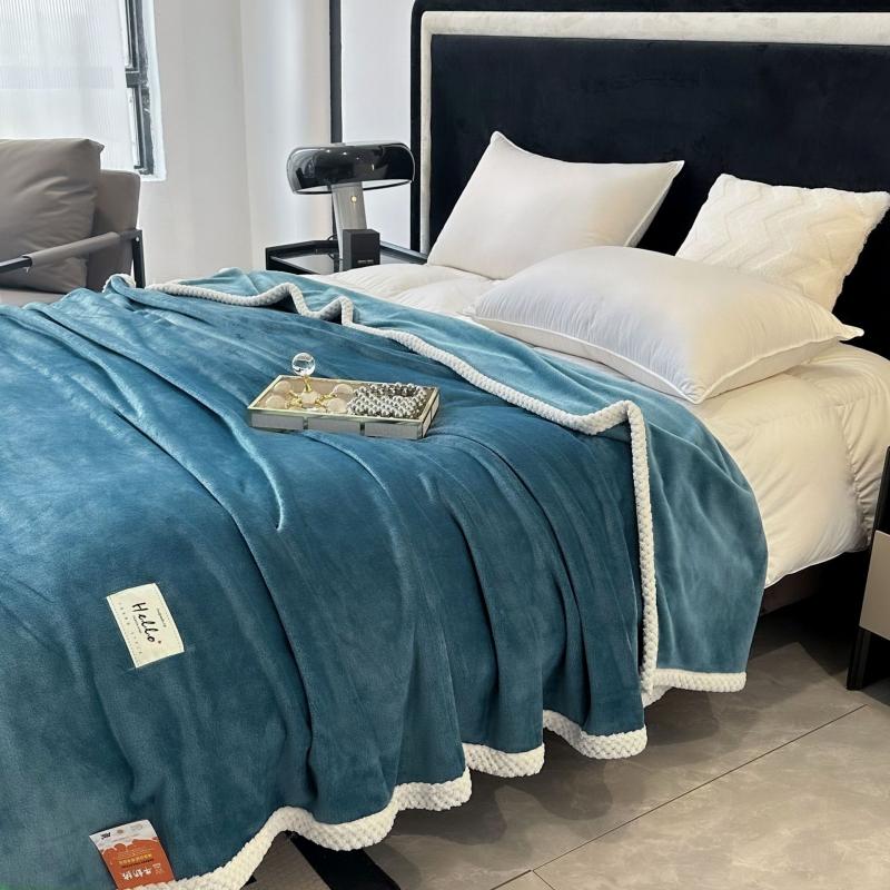 Single Layer Thick Solid Color Warm Flannel Blanket for Nap, Air Conditioning Cover Blanket