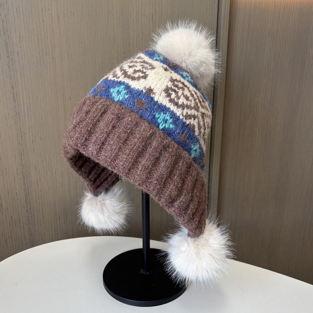 Vintage Fair Island Wind Hairball Knitted Wool Hat Women'S Winter Big Head Circumference Warm And Cold Ear Protection Hat